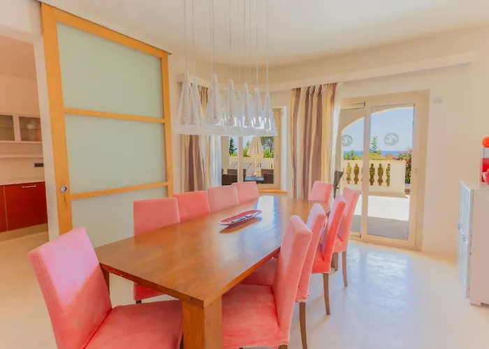 Maitreya By Interhome Villa Son Bou