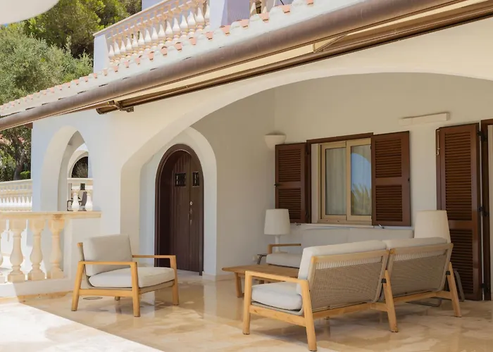 Maitreya By Interhome Villa